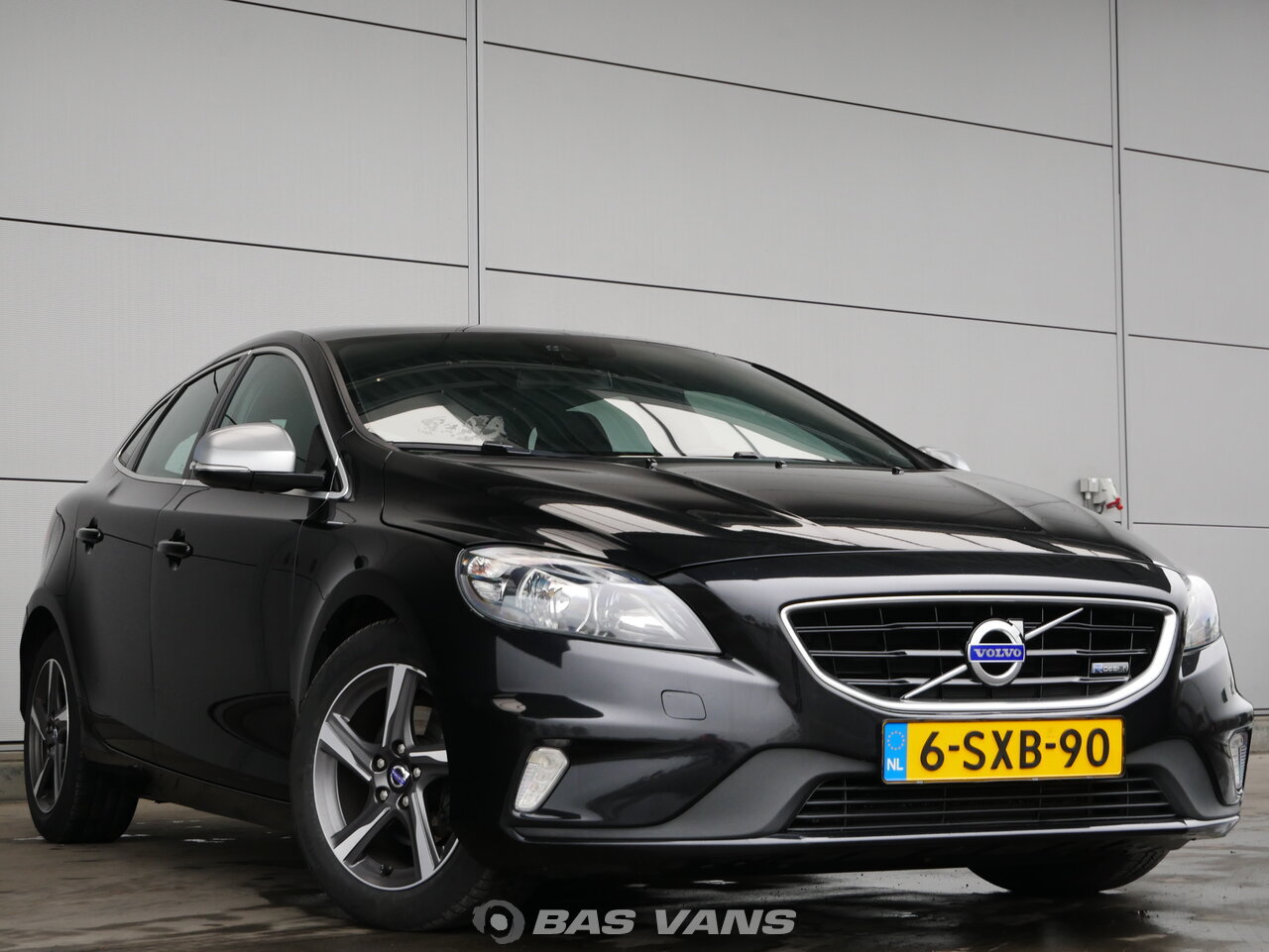 Volvo V40 1 6 D2 R Design 13 Kleinwagen Pkw Bas Vans