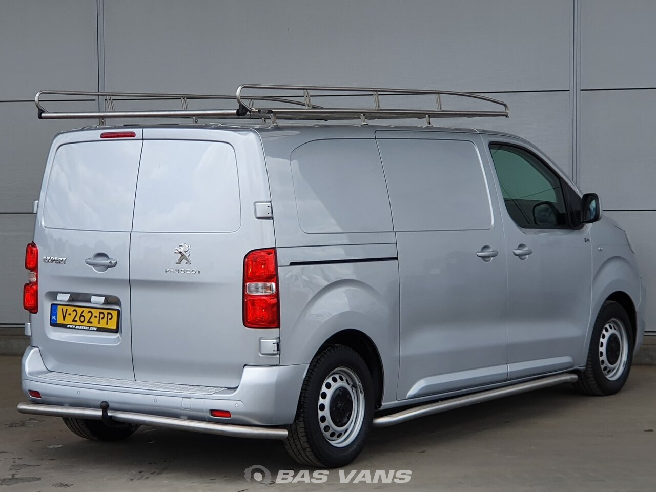 Peugeot Expert 1 6 Hdi 18 Closed Van Light Commercial Vehicle Bas Vans